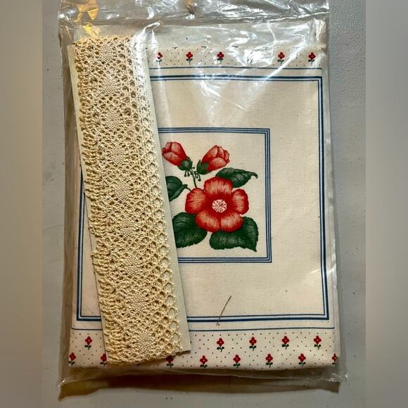 Vintage Cathy Needlecraft Candlewicking Embroidery Pillow Kit Country Tymes Rose - Picture 2 of 3